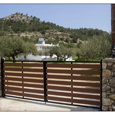 Liodentro House *