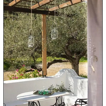 Liodentro House *